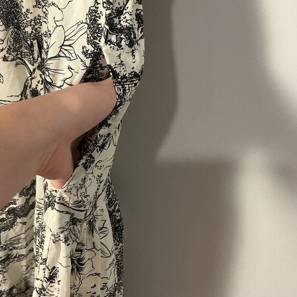 Davi & Dani Black Cream Toile Tiered Ribbon Shoulder Tie Maxi Dress Size Large - Picture 12 of 14